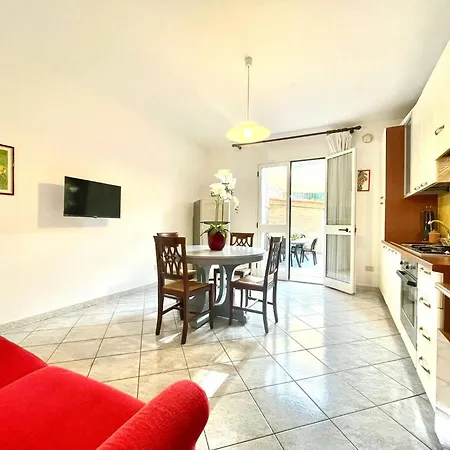 Sunrise Apartment
